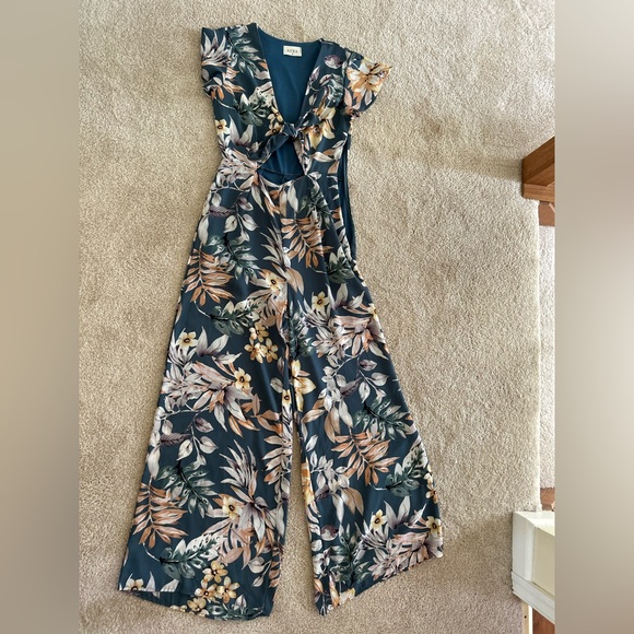 Vici Jumpsuit - Picture 1 of 2